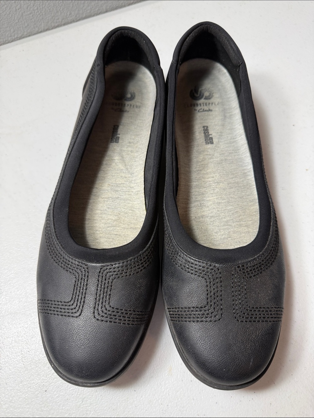 Clarks Black Women's Slip-On Quilted Toe Ballet Flats